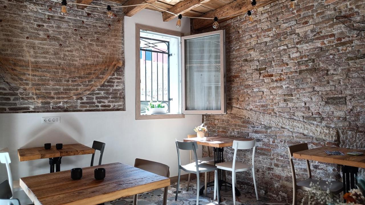 Casa Cuccagna Chioggia - Vista Canal Vena Exteriör bild